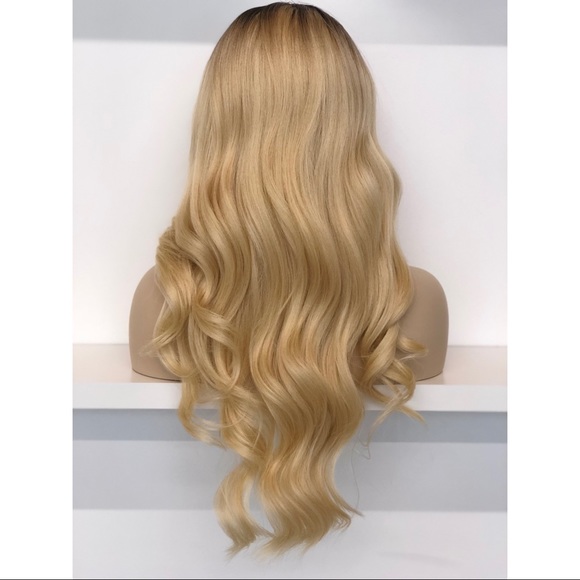30" Side Part Golden Blonde Wavy Wig | Ariana - Picture 4 of 5